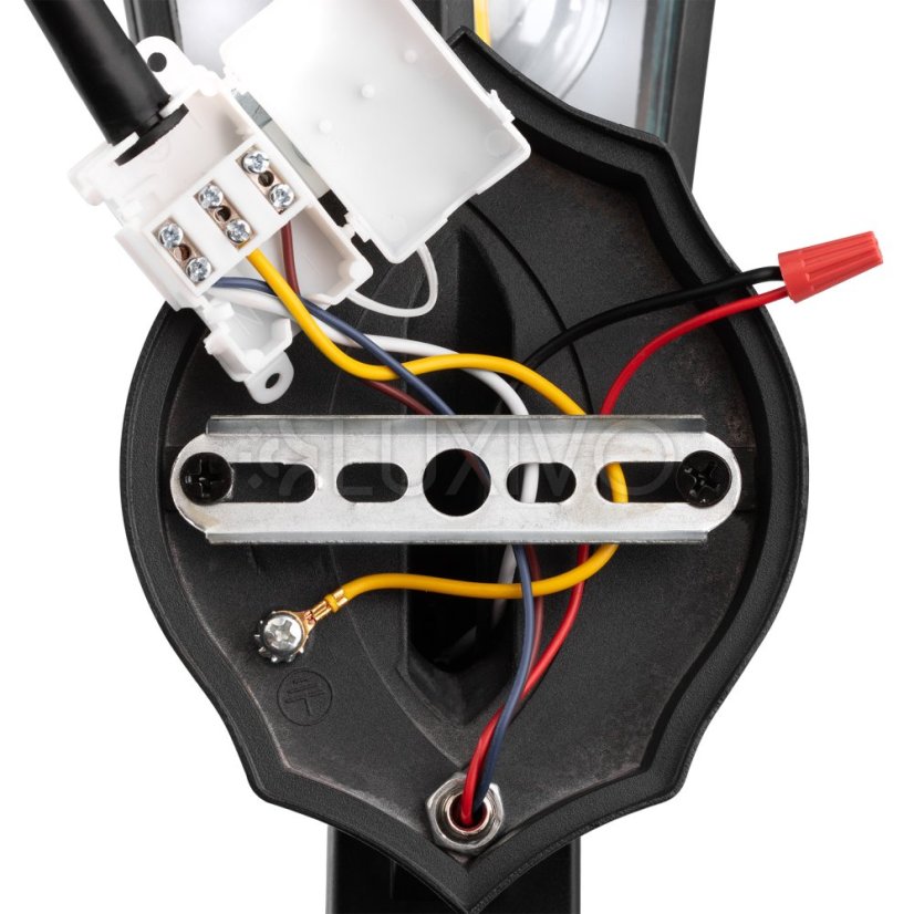 Vonkajšie nástenné svietidlo E27 so senzorom pohybu čierne BELLIS LUMILED