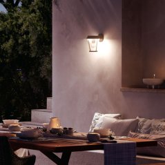 Vonkajšia lampa E27 IP44 Black Sunera Philips
