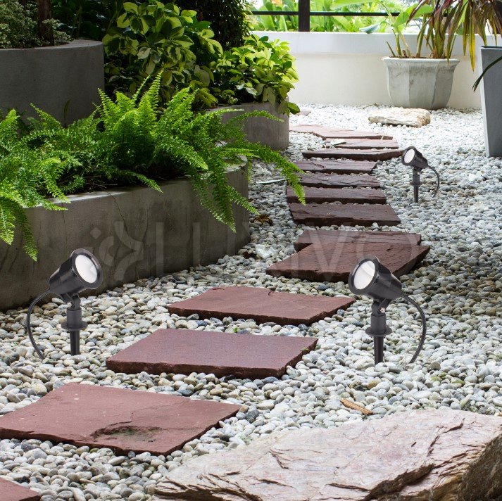 Záhradný vonkajší reflektor LED SERGIO 7W 2700K Driven Black Modern