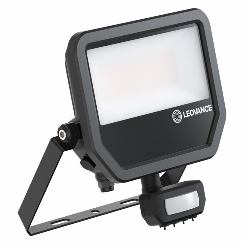 E-shop LED reflektor Vonkajší reflektor 50W 5500lm 3000K IP65 čierny s pohybovým a súmrakovým senzorom Reflektor Ledvance